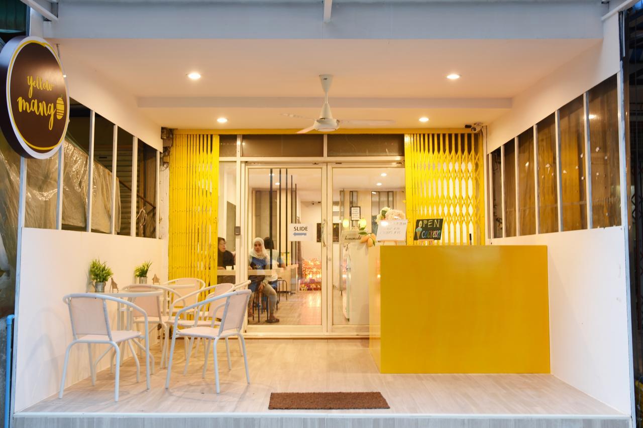 Yellow Mango Hostel Bangkok Ngoại thất bức ảnh